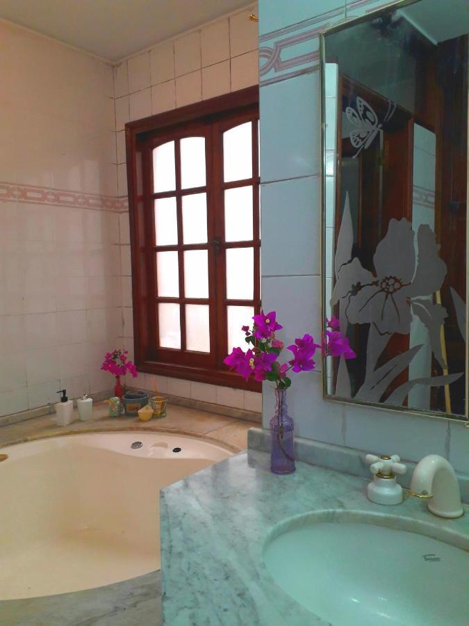Tanino Guest House ميندوزا المظهر الخارجي الصورة