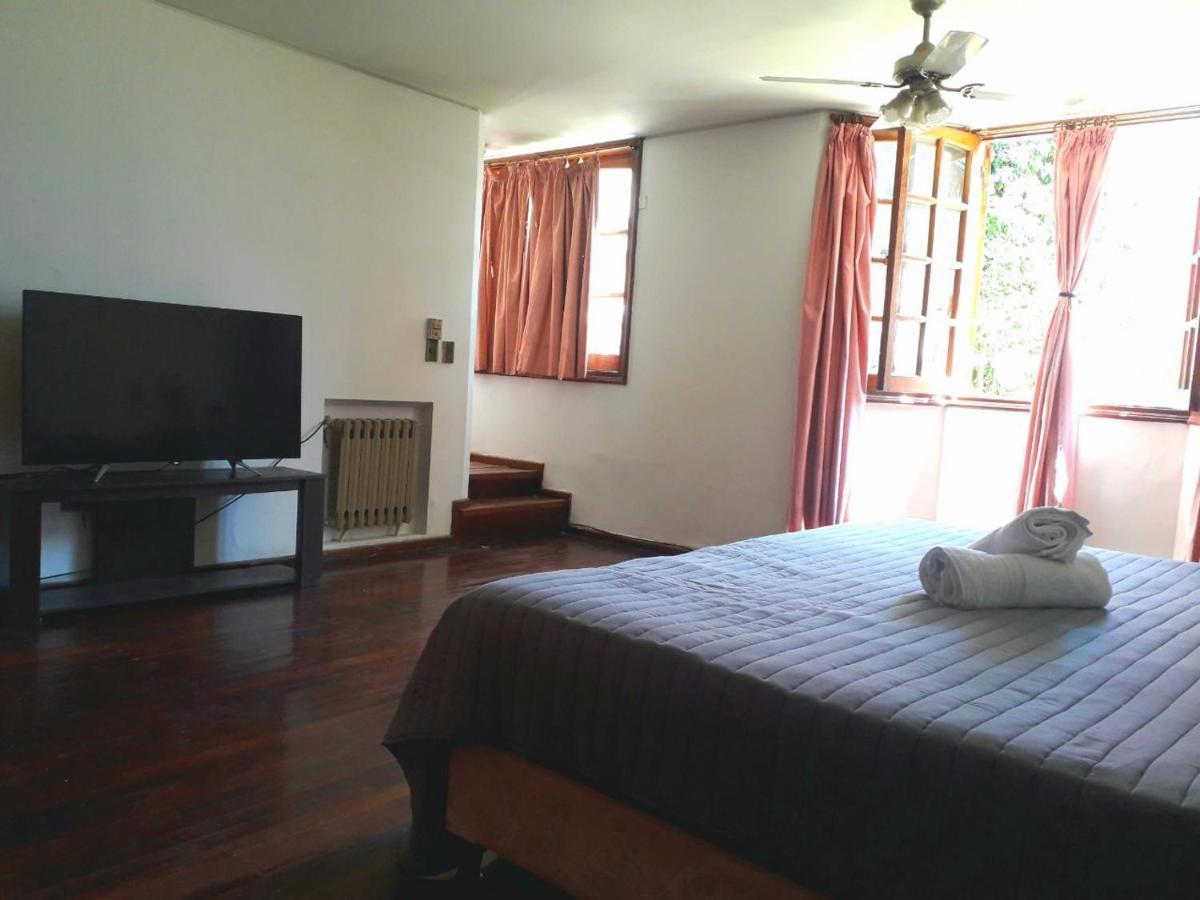 Tanino Guest House ميندوزا المظهر الخارجي الصورة