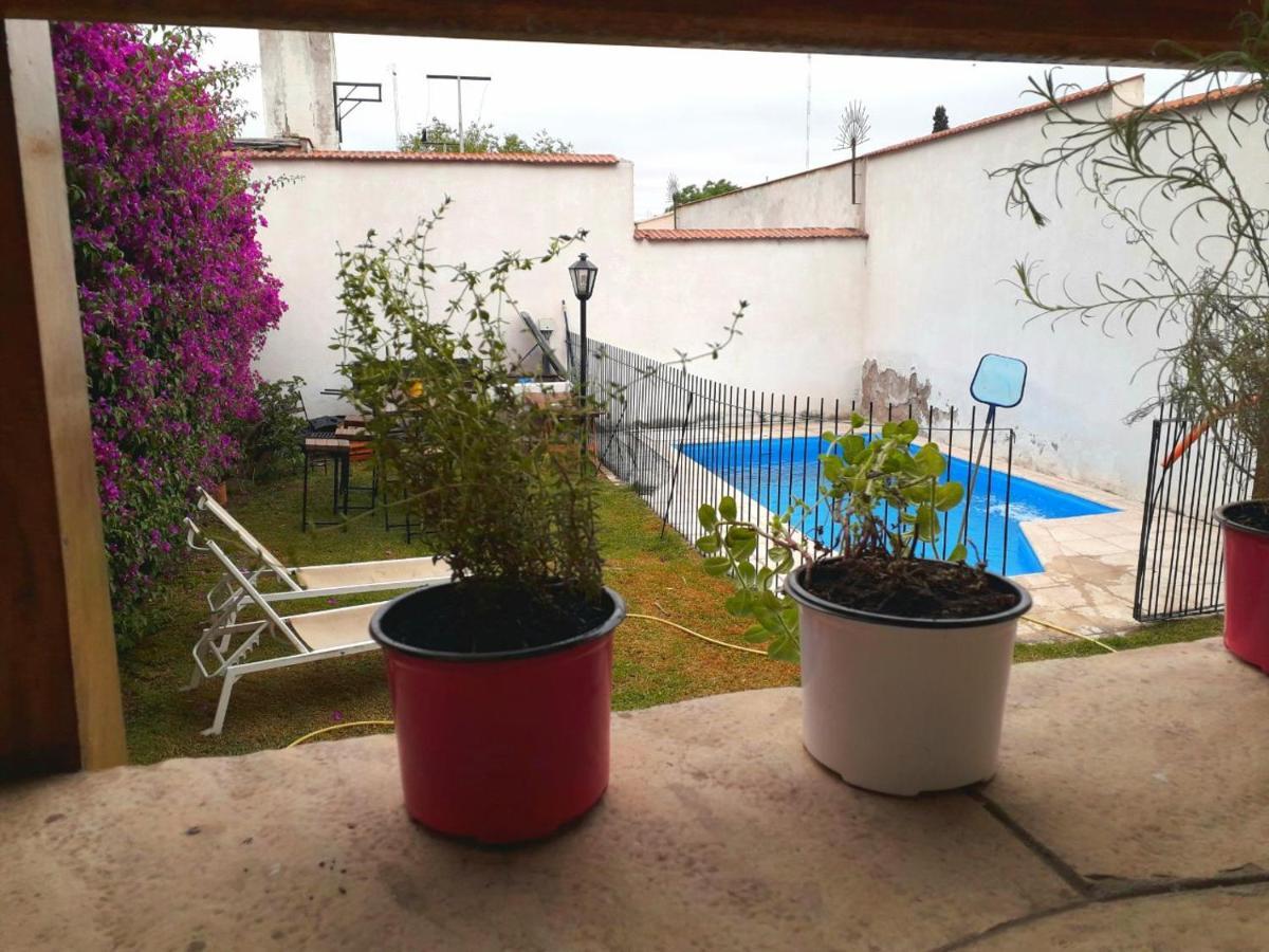 Tanino Guest House ميندوزا المظهر الخارجي الصورة